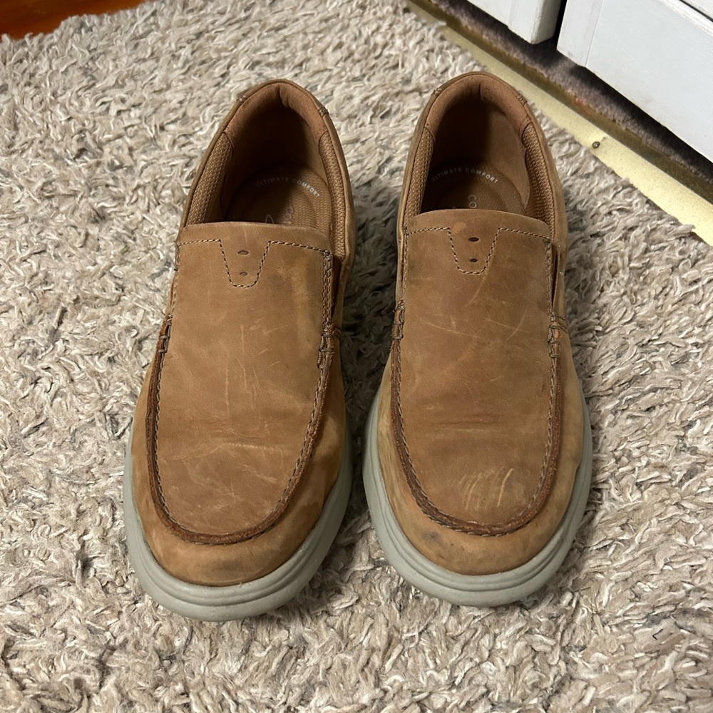 Clarks Men Brown Loafers 8 1/2